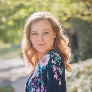 Meet your Posher, Lilya